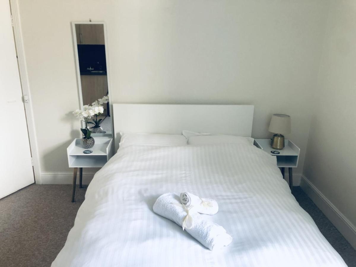 Poole Stay Extérieur photo